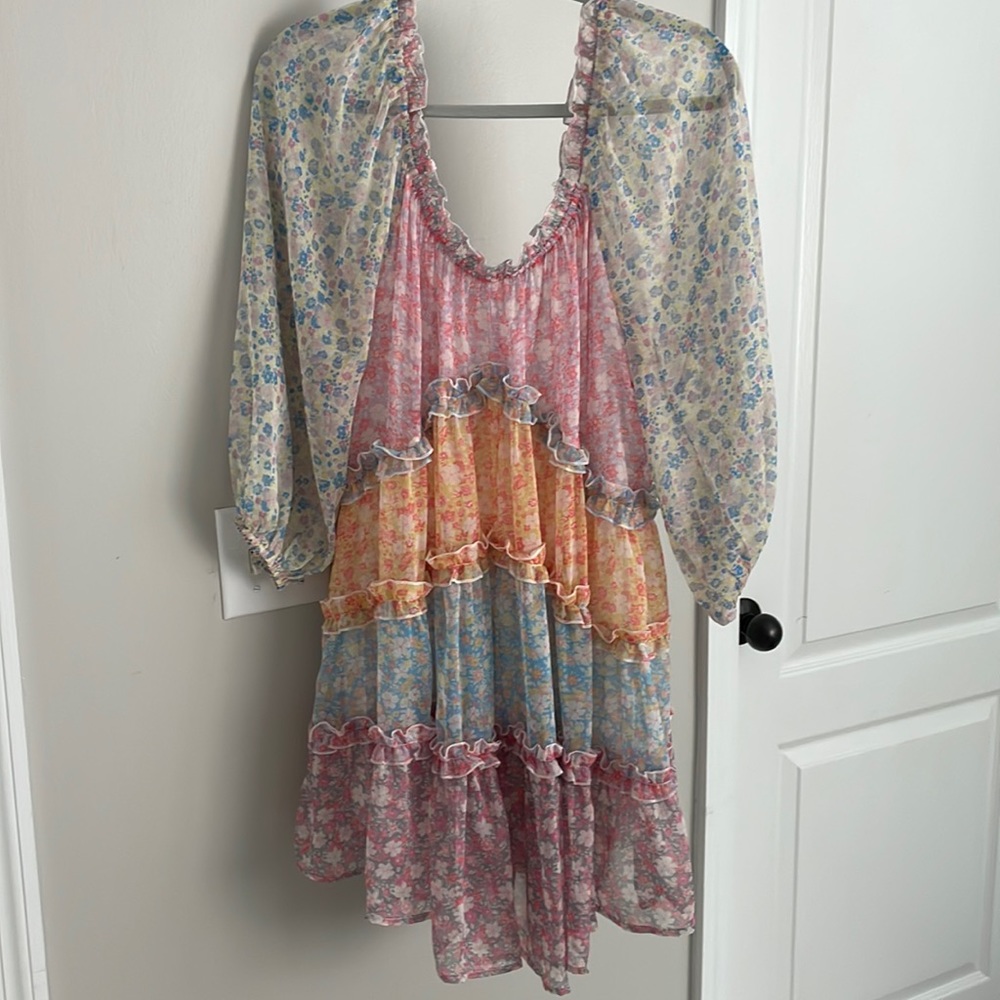 Flowy floral mini dress